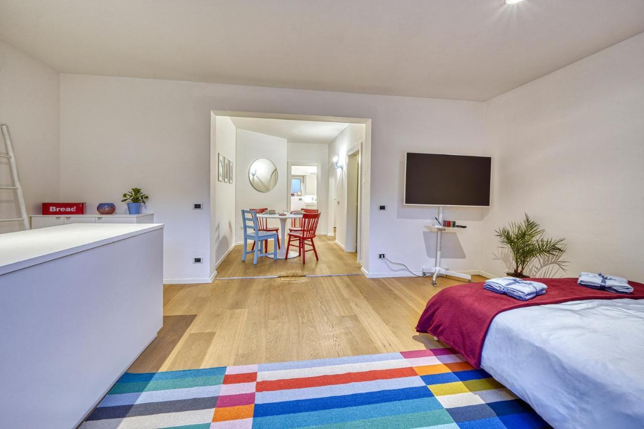 Centrally Located Apartment With Parking Space Caldaro Buitenkant foto