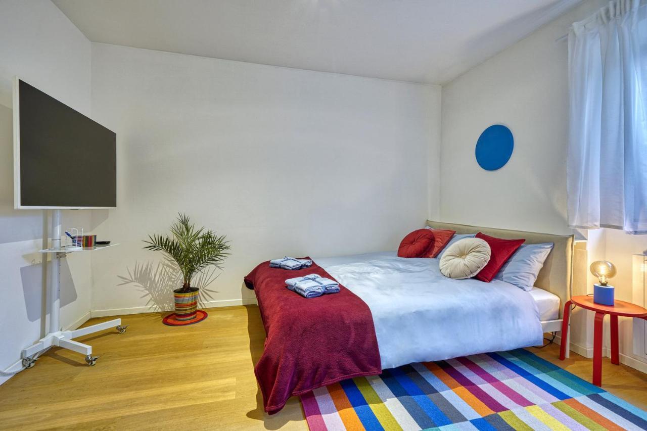 Centrally Located Apartment With Parking Space Caldaro Buitenkant foto